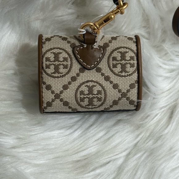Tory Burch Tan and Cream Jacquard AirPods Case - Picture 4 of 8